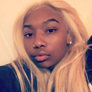 Meet your Posher, Bre